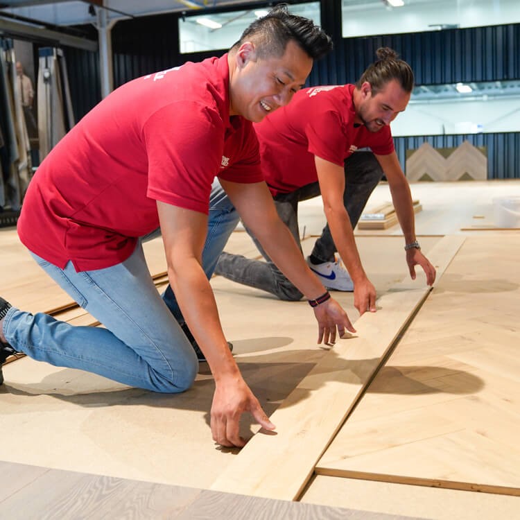 903 - Tapis leggen op tussenvloer (6mm dik 70, 90, 120, 140 breed) zonder afwerken 